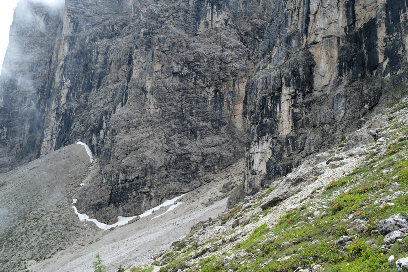Val Setus Eingang