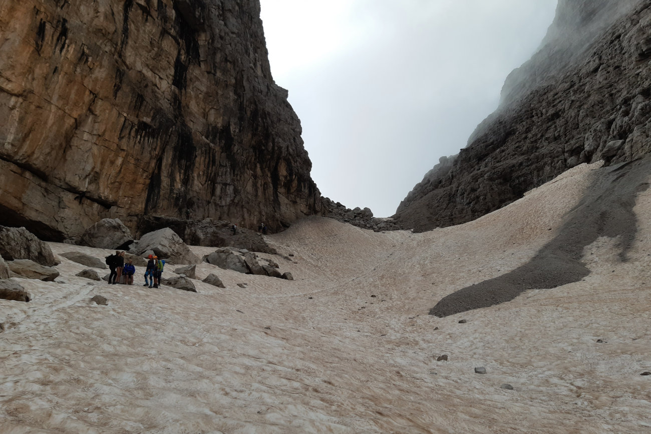 letztes Schneefeld